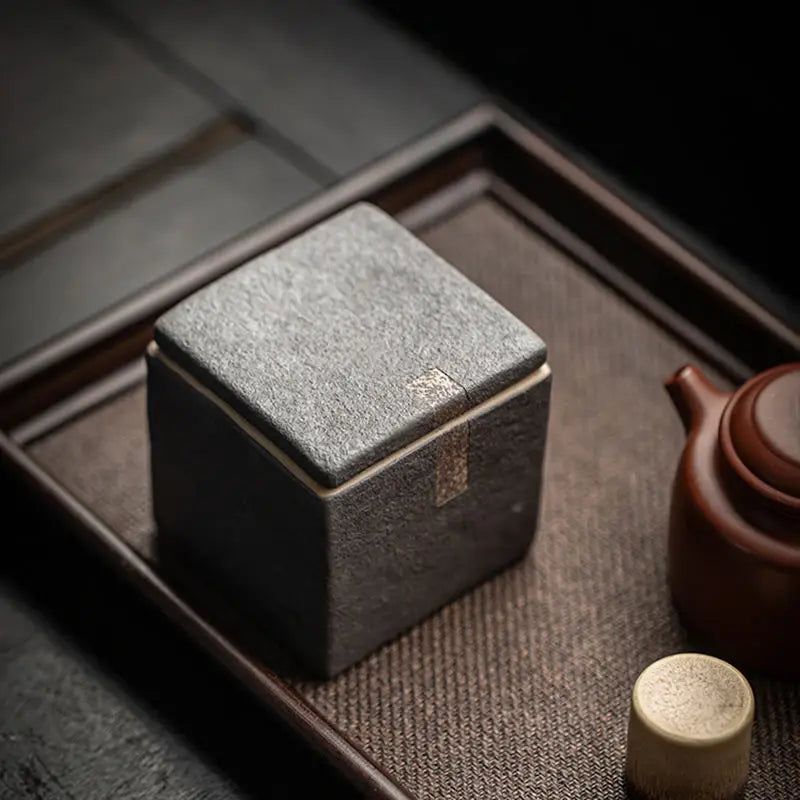 Grote urn hond keramiek 800 ml op herdenkplek