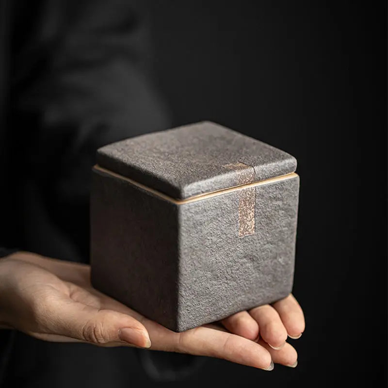 Stijlvolle keramische urn voor hond in retro design