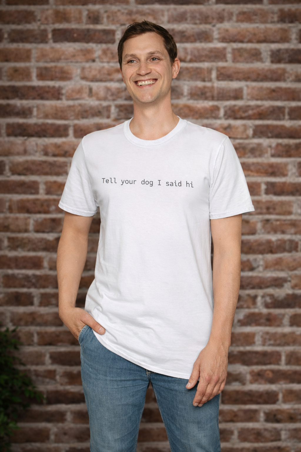 Leuk t-shirt voor mannen en vrouwen jong en oud dik en dun met of zonder Ozempic. Honden liefhebbers gay en lesbisch of hetero. Hondenwinkel WOEF Boetiek Hondenhoek van ANny Shah rest in peace